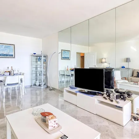 Apartment Victoria Palace Elegant With Terrace Menton